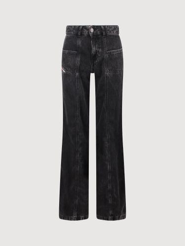 Bootcut And Flare Jeans D-akii 068hn - Diesel - Modalova