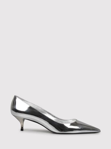 Stuart Weitzman Stuart Kitten Pump - Stuart Weitzman - Modalova