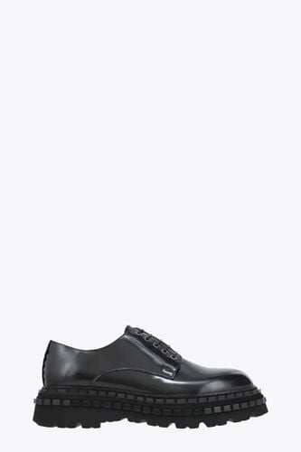 Derby In Pelle Di Vitello Abrasivato Black leather lace-up derby shoes - William 525 - The Antipode - Modalova