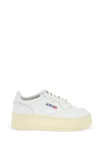 Autry Medalist Low Sneakers - Autry - Modalova