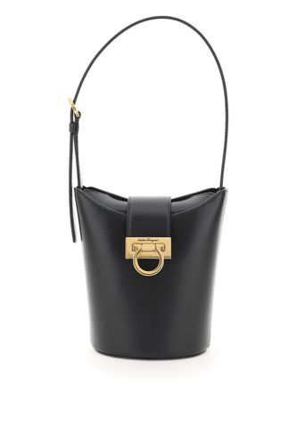 Ferragamo Trifolio Small Bucket Bag - Ferragamo - Modalova