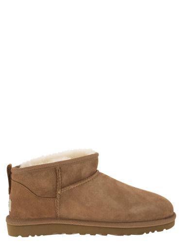 Classic Ultra Mini - Sheepskin Boot - UGG - Modalova