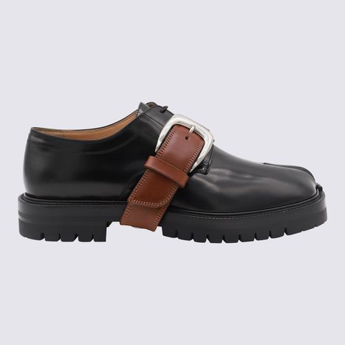 And Brown Leather Tabi Combat Derby Formal Shoes - Maison Margiela - Modalova