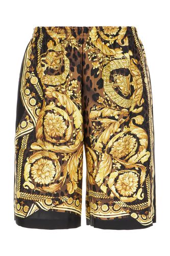 Versace Printed Silk Bermuda Shorts - Versace - Modalova