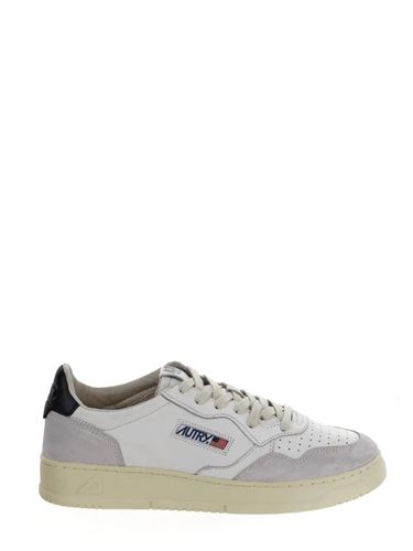 Autry Medalist Low Sneakers - Autry - Modalova