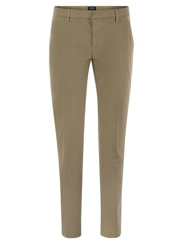 Spiritissimo - Regular Chino Trousers In Light Gabardine - Dondup - Modalova