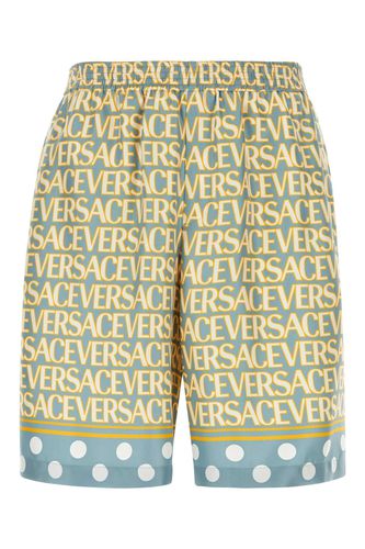Versace Printed Silk Bermuda Shorts - Versace - Modalova