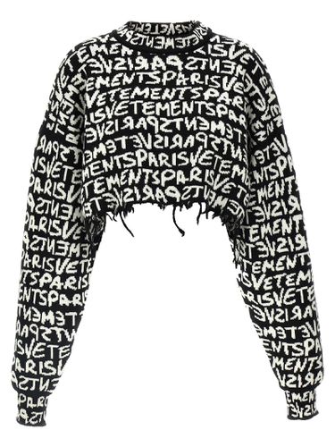 Paris Monogram Cropped Sweater - VETEMENTS - Modalova