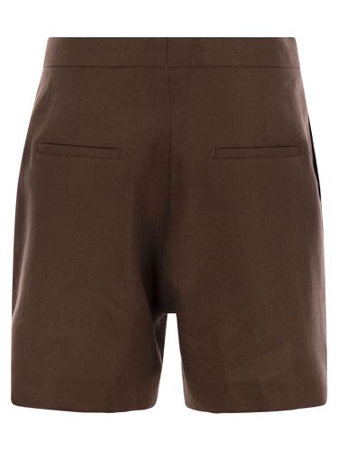 Linen Chino Bermuda Shorts - Tagliatore - Modalova