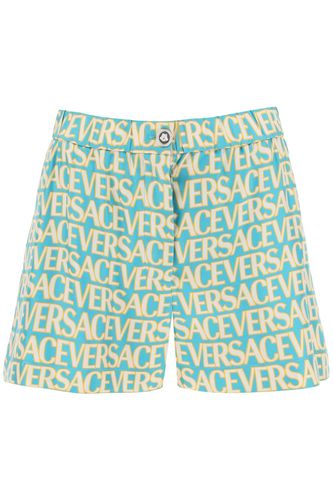 Versace Printed Silk Shorts - Versace - Modalova