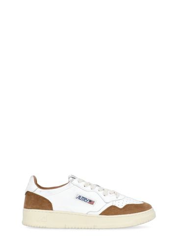 Autry Medalist Low Sneakers - Autry - Modalova