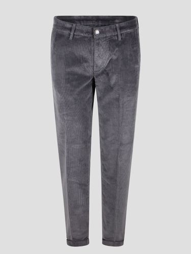 Re-HasH Ribbed Mucha Chinos Pant - Re-HasH - Modalova