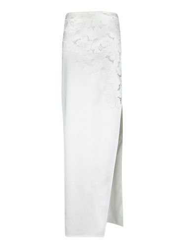 Long Flower Satin Skirt In - Genny - Modalova