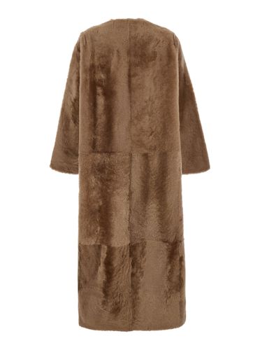 Collarless Long Fur In Lambskin Woman - Yves Salomon - Modalova