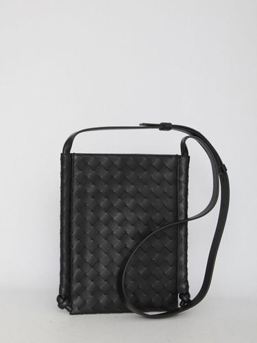 Flat Loop Crossbody Bag - Bottega Veneta - Modalova