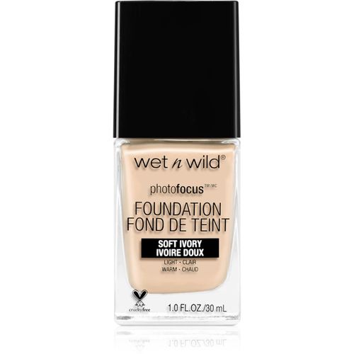 Photo Focus fondotinta liquido opacizzante colore Soft Ivory 30 ml - Wet n Wild - Modalova