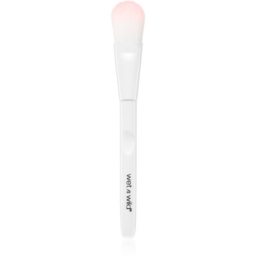 Brush brocha plana para aplicar la base de maquillaje 1 ud - Wet n Wild - Modalova