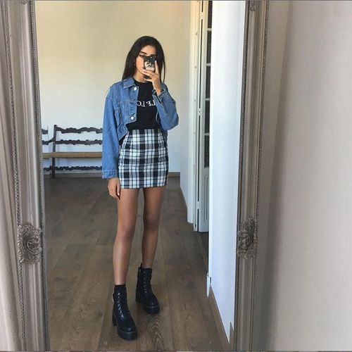 Vintage Black Plaid Mini Skirt - musthaveskirts - Modalova