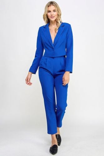 Single Button Crop Blazer With Tailored Pants Set - KandyKouture - Modalova