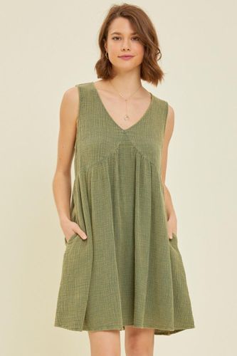 HEYSON Full Size Texture V-Neck Sleeveless Flare Mini Dress - Trendsi - Modalova