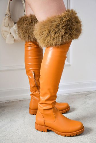 MEGHANI - TAN Thigh High Boots - CAPE ROBBIN - Modalova