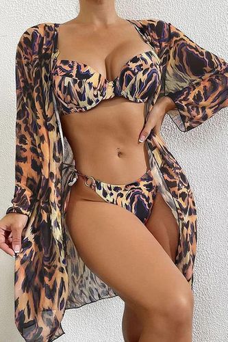 Sexy Leopard Print Cheeky Bikini With Coverup - AMIClubwear - Modalova