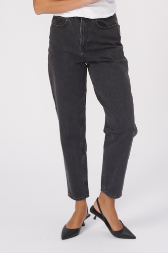 The Original Performance Mom Jeans - Gewaschener schwarzer Denim - Damen - TeeShoppen - Modalova