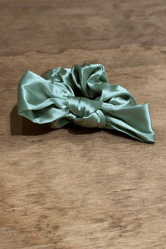 Bow Scrunchie - Grün - TeeShoppen - TeeShoppen - Modalova