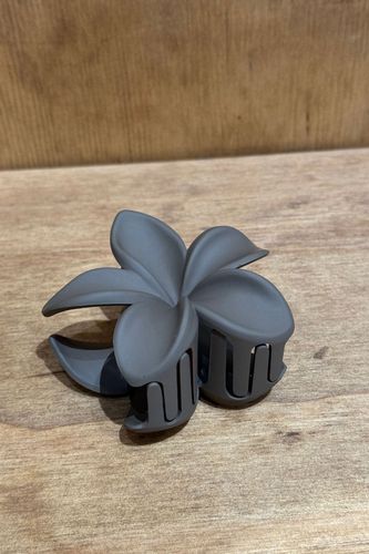 Blumenhaarclip - braun - TeeShoppen - TeeShoppen - Modalova