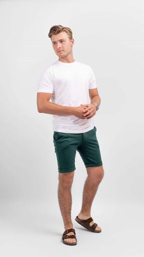 Performance Shorts - Flaschengrün - Mann - TeeShoppen - Modalova