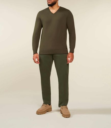 Pull col V coton cachemire kaki BRENTBT - IZAC - Modalova