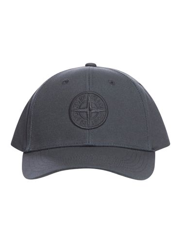 BASEBALL CAP WITH LOGO - Man - Stone Island - Modalova