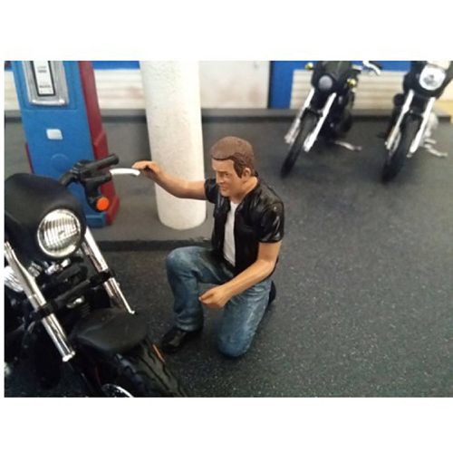 Biker Motorman Figure - Polyresin 2.5 inch For 1:18 Scale Models - American Diorama - Modalova
