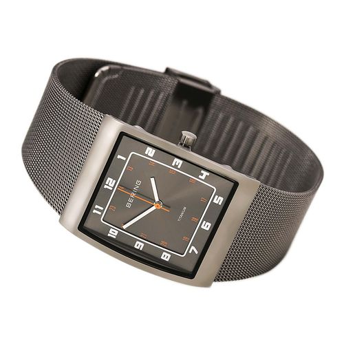 Men's Classic Black Dial Grey Titanium Mesh Bracelet Watch - Bering - Modalova