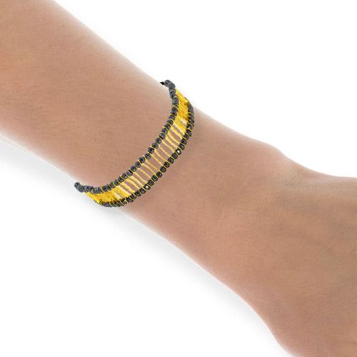 Black Bracelet With Gold Elements & Hematites - Georgia Charal - Modalova