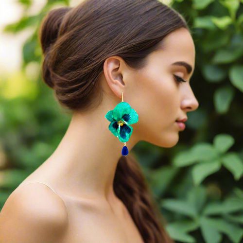 Flower Earrings Green Pansies With Blue Citrines - Crafts of Soul - Modalova