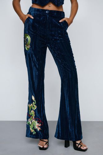 Womens Premium Embroidered Velvet Flare trousers - - 4 - Nasty Gal - Modalova
