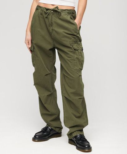 Women's Low Rise Parachute Cargo Pants / Olive Night - Size: 26/32 - Superdry - Modalova