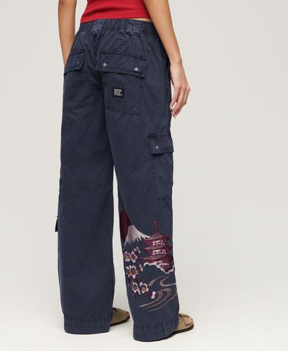 Women's Low Rise Embroidered Cargo Pants Navy / Lauren Navy - Size: 28 - Superdry - Modalova