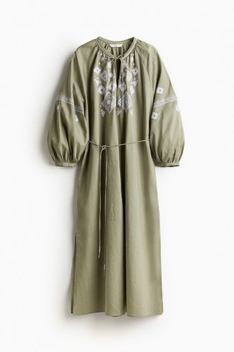 Besticktes Kleid Khakigrün, Alltagskleider in Größe XS. Farbe: - H&M - Modalova
