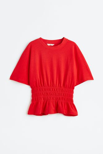 Shirt mit gesmokter Taille Rot, T-Shirt in Größe S. Farbe: - H&M - Modalova
