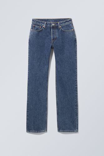 Jeans Pin mit geradem Bein Edles Blau, Straight in Größe 27/32. Farbe: - Weekday - Modalova