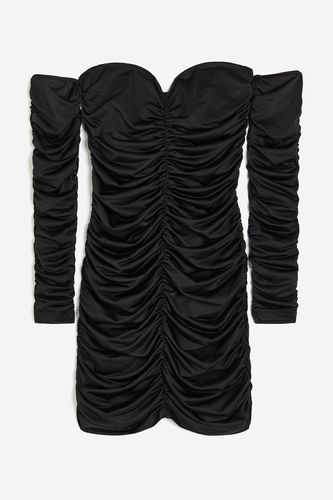 Schulterfreies Kleid mit Raffungen Schwarz, Party kleider in Größe XL. Farbe: - H&M - Modalova