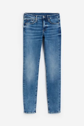 Shaping Skinny Regular Jeans Denimblau in Größe 32. Farbe: - H&M - Modalova