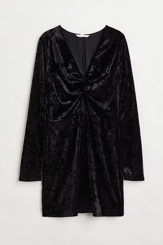 Samtkleid mit Knotendetail Schwarz, Alltagskleider in Größe L. Farbe: - H&M - Modalova
