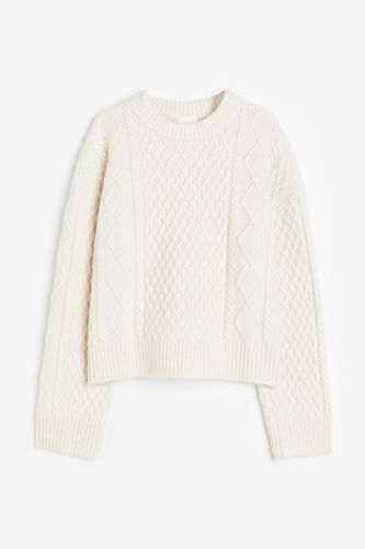 Pullover mit Zopfmuster Naturweiß in Größe XL. Farbe: - H&M - Modalova