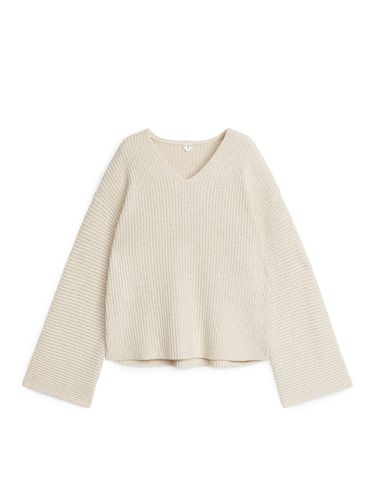 Pullover mit V-Ausschnitt Cremeweiß in Größe XXS. Farbe: - Arket - Modalova