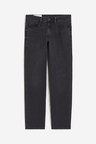 Xfit® Straight Regular Jeans Dunkelgrau in Größe 32/30. Farbe: - H&M - Modalova