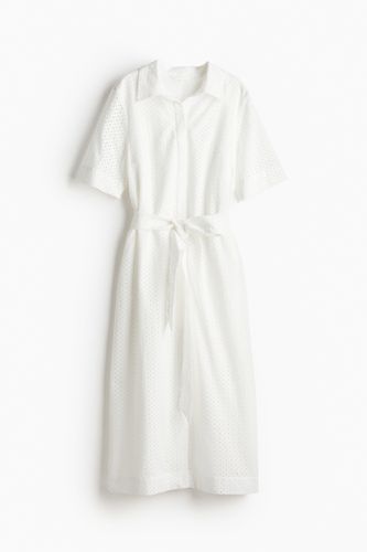 Blusenkleid mit Broderie Anglaise Weiß, Alltagskleider in Größe L. Farbe: - H&M - Modalova