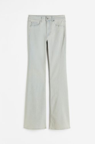 Flared High Jeans Blasses Denimblau, Straight in Größe 42. Farbe: - H&M - Modalova